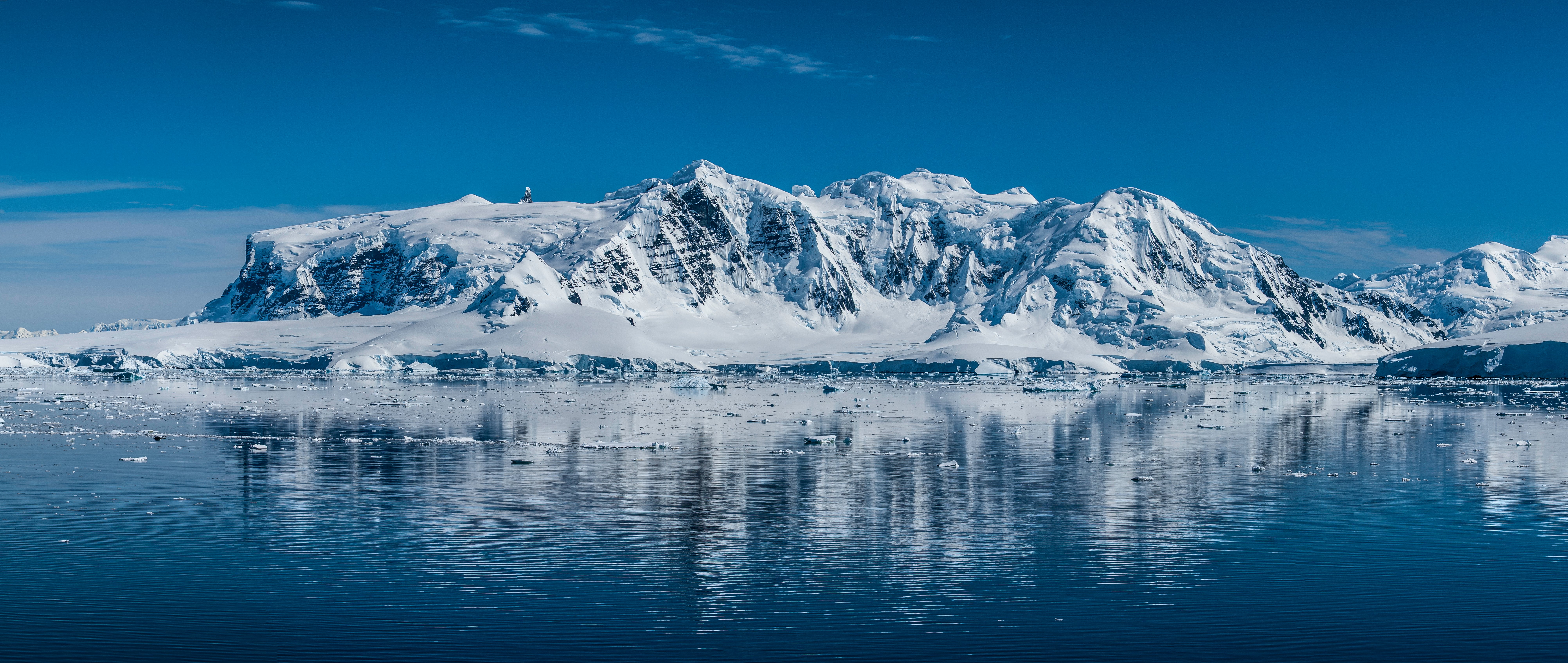 Aker BioMarine builds bridges for progress on Antarctic marine protection